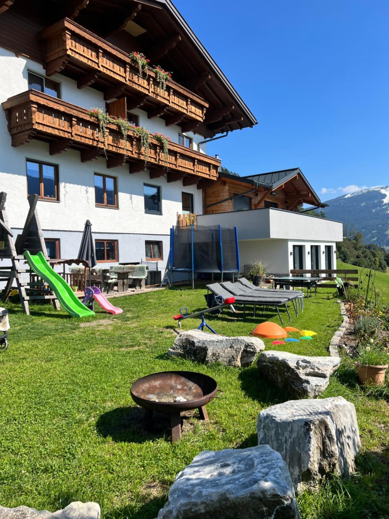 Bio Bauernhof Oberbenk Apartamento Wagrain Exterior foto
